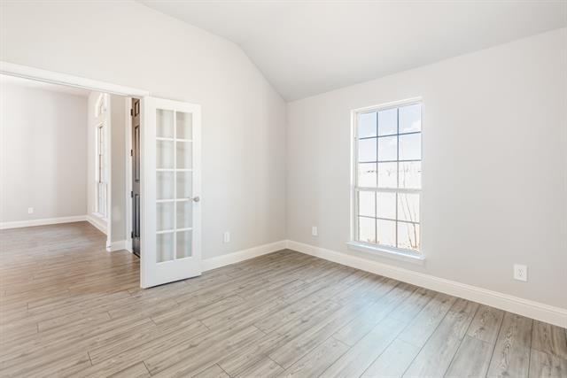 Building Photo - 630 Crystal Lk Ln