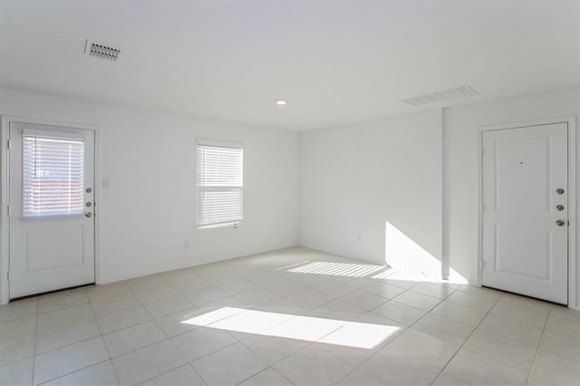 Building Photo - 5825 Rockrose Ln