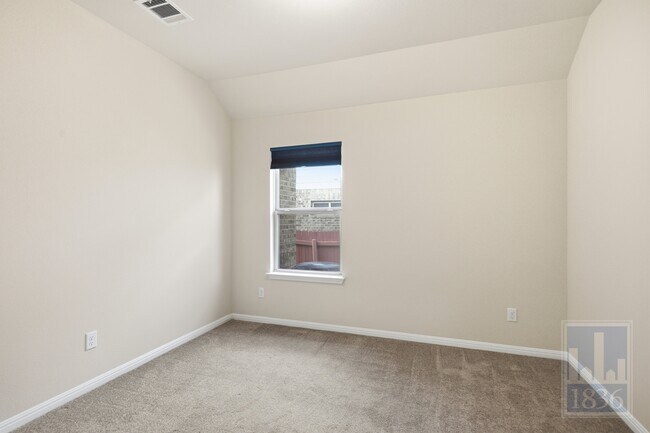 Building Photo - 8336 Paola St