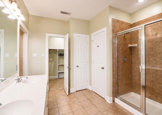 Building Photo - 9714 Kapri Ln