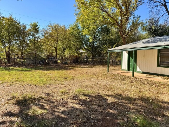 Building Photo - Cute 3 Bed 1 Bath home in Sunnyside Heights