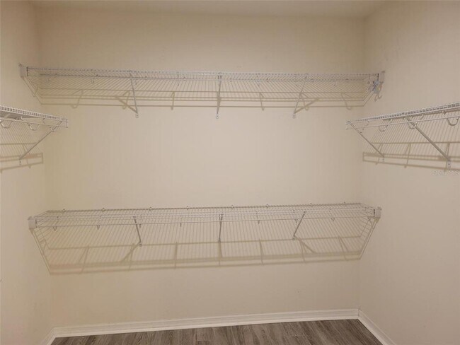 Building Photo - 3935 Fescue St