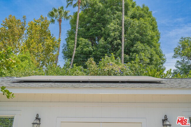 Building Photo - 7044 Garden Grove Ave