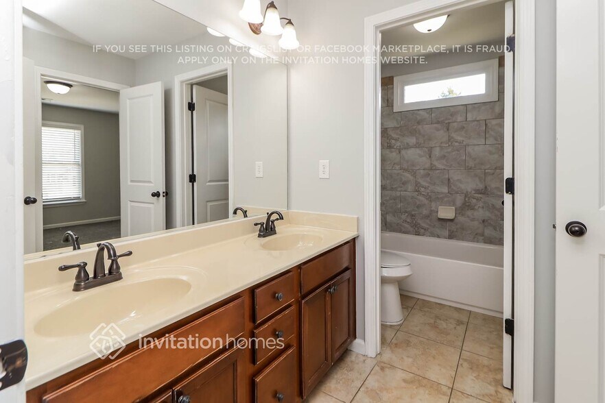 Building Photo - 2627 Creek Rock Cir
