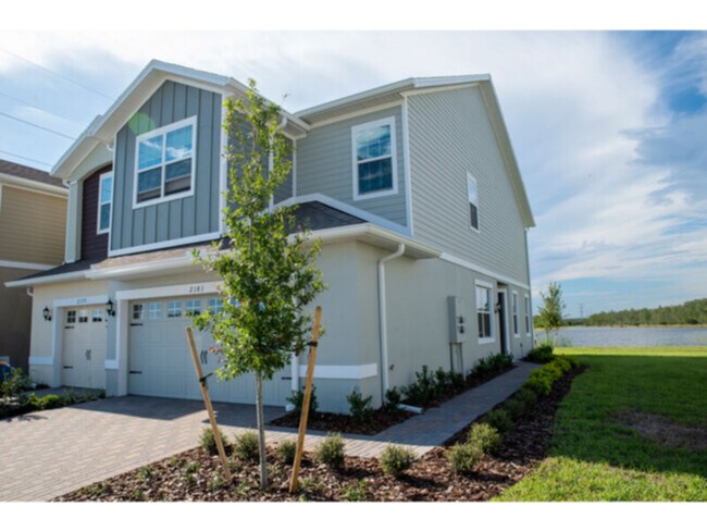 Primary Photo - 3 bed 2.5 bath townhome in Sawgrass Landing