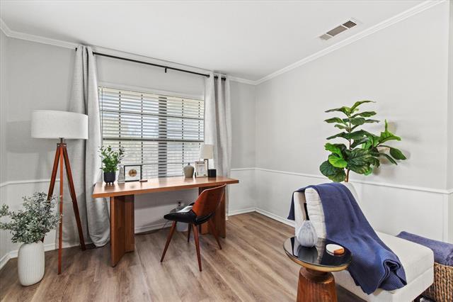 Building Photo - 10023 Olmos Dr