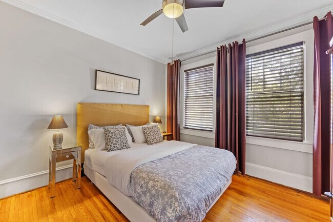 Building Photo - 500 Queens Rd