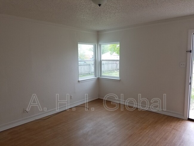 Building Photo - 4201 S Bowie St