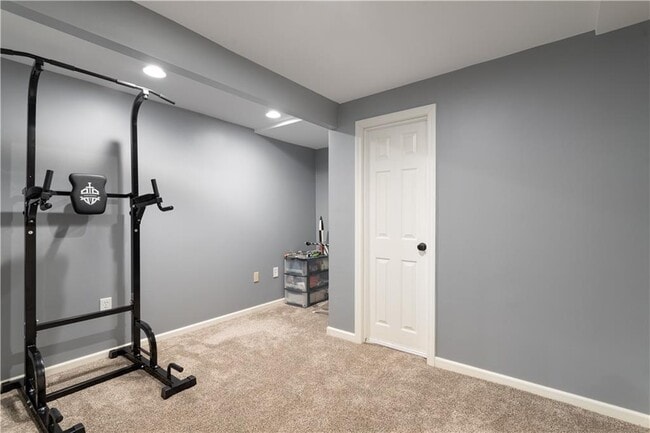 Building Photo - 45 Windstone Dr