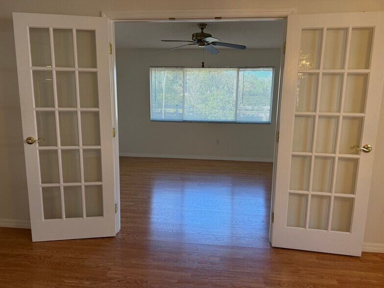 Building Photo - 3931 Panola Ln