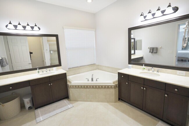 Building Photo - 3934 Torrens Ct