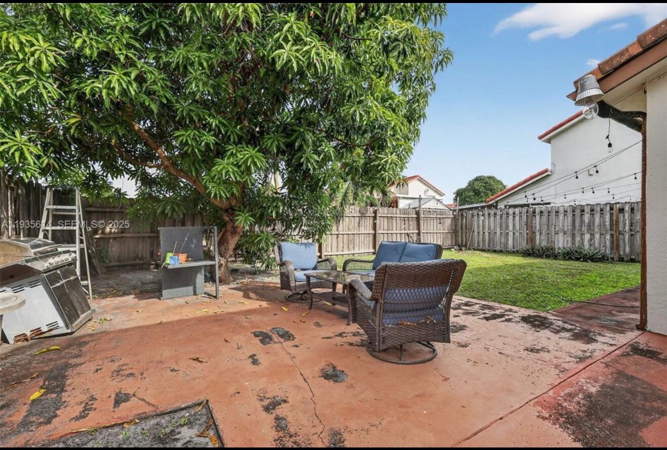 Building Photo - 5571 NW 188th St