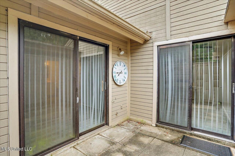 Building Photo - 200 Woodgreen Dr