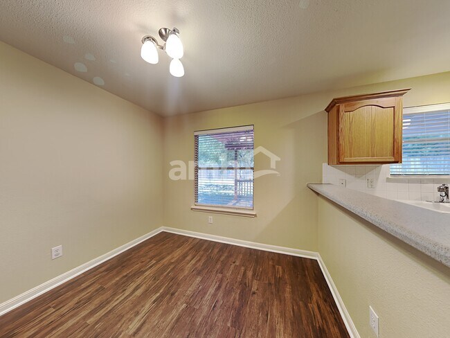 Building Photo - 8802 Gallop Chase