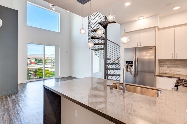 Building Photo - Unit Type: D2 Penthouse | 2 Bedroom + Loft...