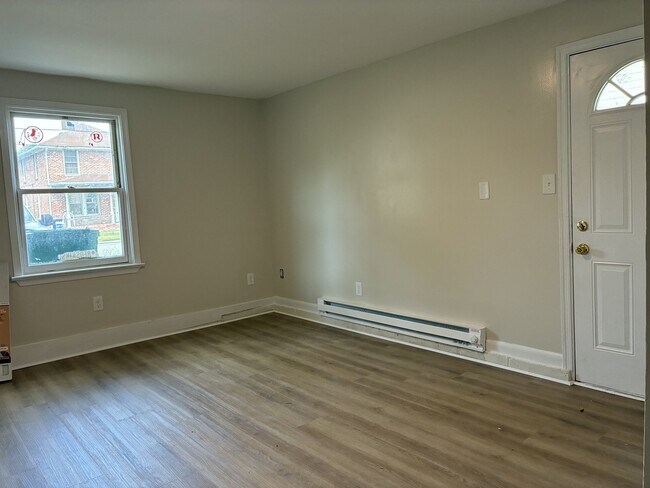 Building Photo - 1224 24th St