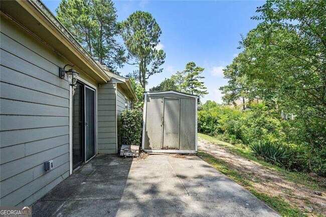 Building Photo - 76 Sandalwood Cir