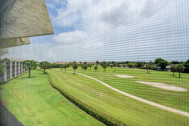 Building Photo - 23305 Barwood Ln N