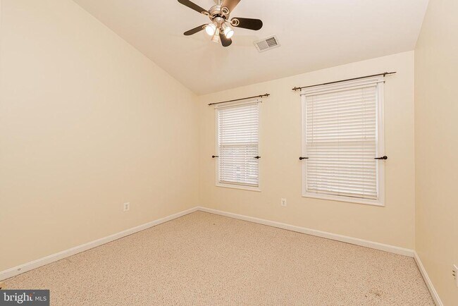 Building Photo - 13638 Cedar Run Ln