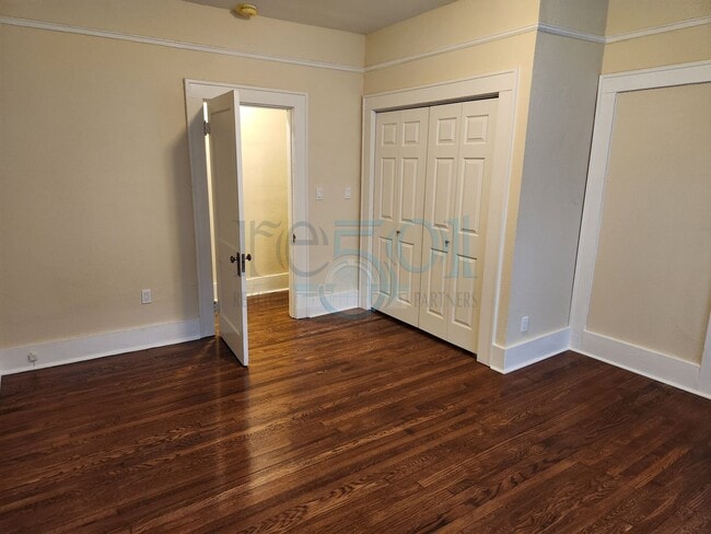 Building Photo - New Downtown Condo Feel With the Hillcrest Vibe!