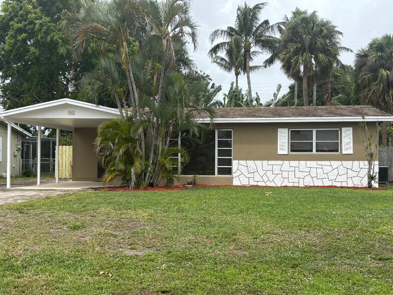 Front - 301 Cherry St