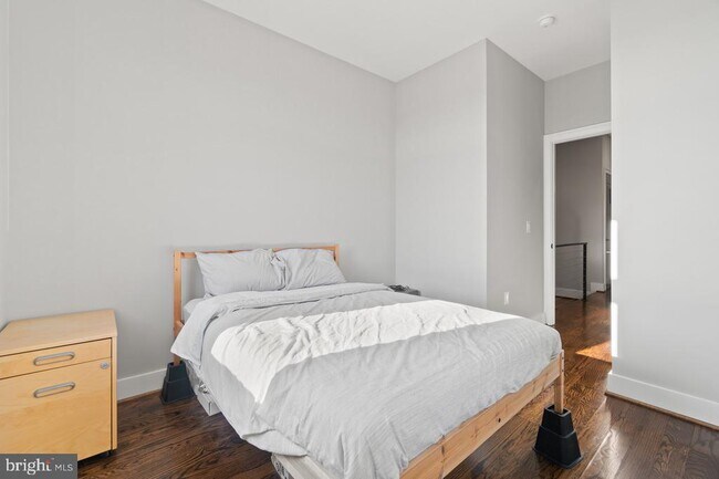 Building Photo - 3525 14th St NW