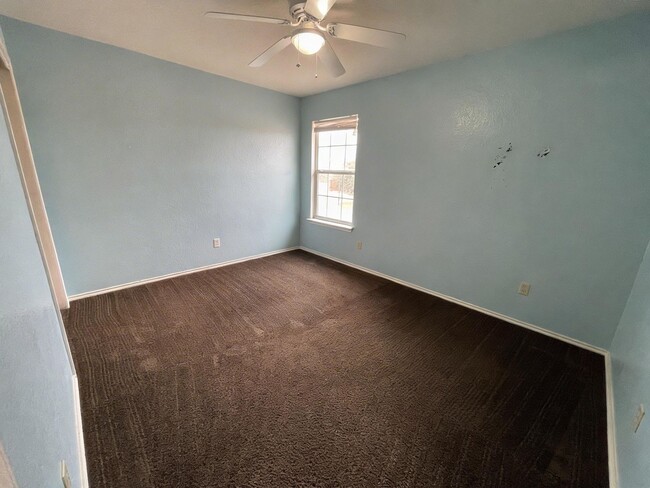Building Photo - 4-Bedroom House for Rent in Killeen