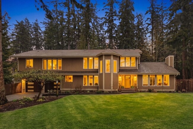 Building Photo - Luxury Acreage Estate in Hollywood Hill | Woodinville Retreat with Modern Upgrades