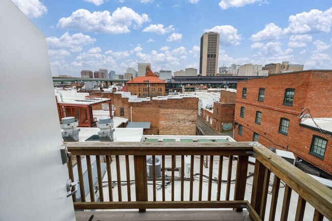 Building Photo - 6 N 18th St