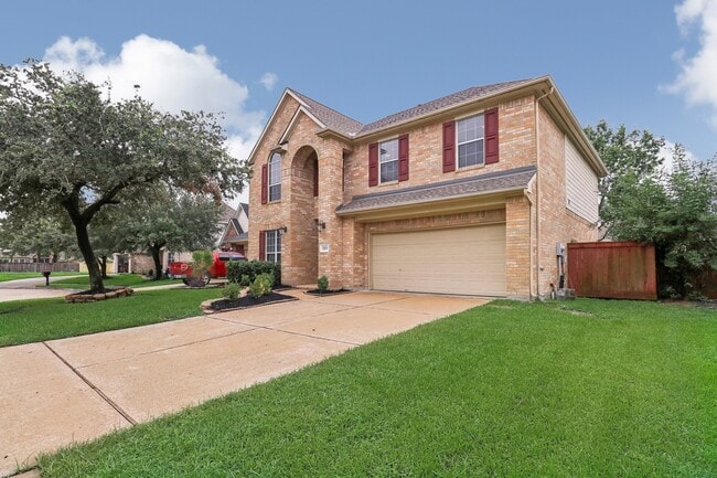 Primary Photo - 12611 Brookfield Park