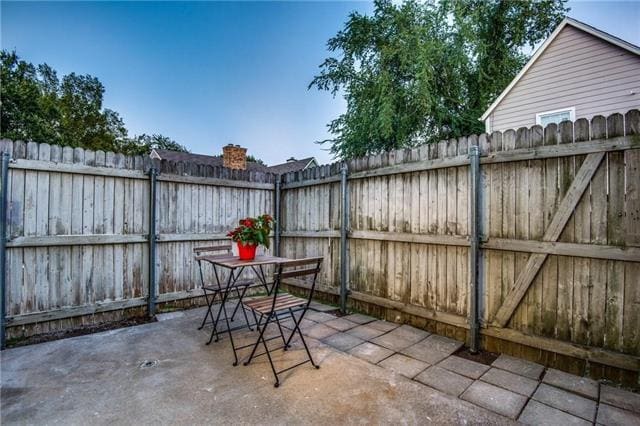 Building Photo - 35 Abbey Rd