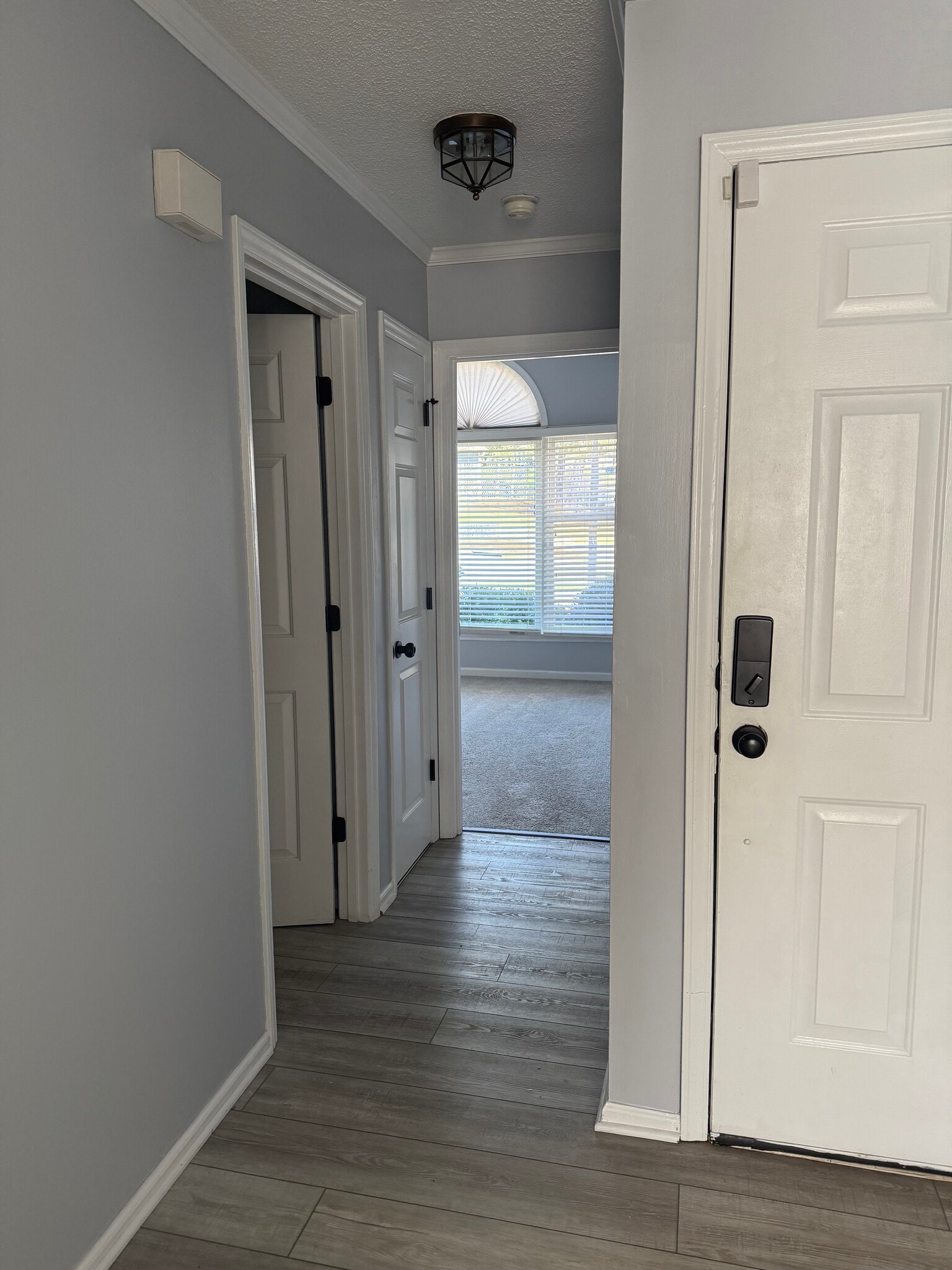 Building Photo - 2728 Sawgrass Ct