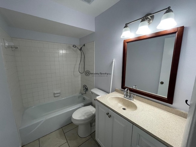 Building Photo - 7011-7013 Brentford Rd