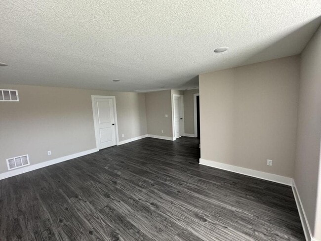 Building Photo - 5251 N Toben Ct