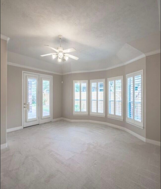 Building Photo - 5019 Shining Creek Ct