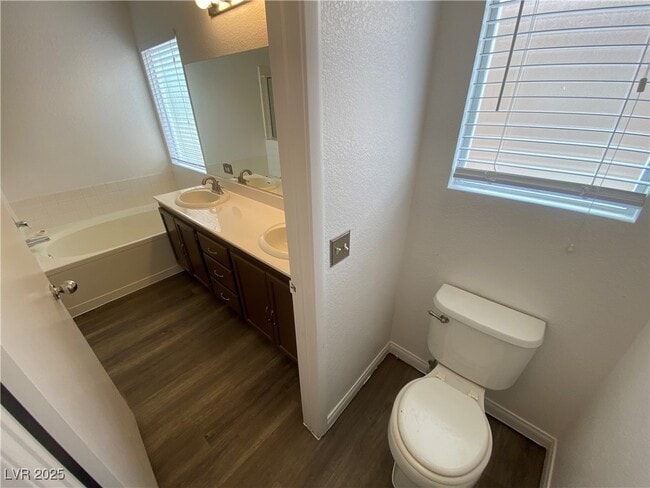 Building Photo - 9633 Rancho Palmas Dr