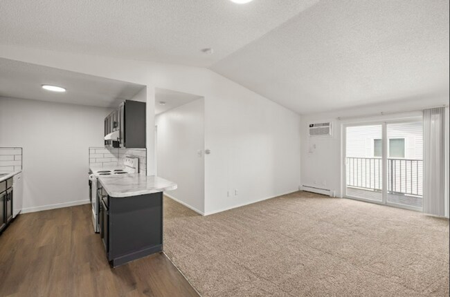 Building Photo - Ivy I | Elevated 3 Bedroom