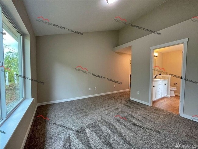 Building Photo - STATUS: *PENDING APPLICATION*   | R245B  |  $2095 + $100 FLAT RATE FOR W/S/G ** MOVE IN SPECIAL**