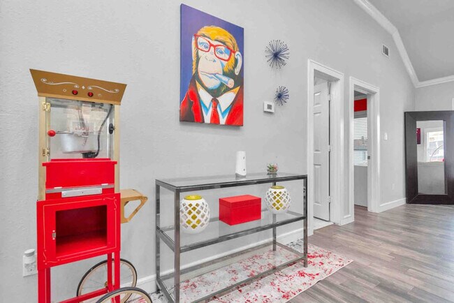 Building Photo - 2615 Arbor St