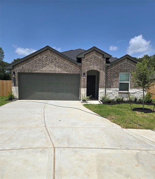 Primary Photo - 5026 Cheery Cove Dr