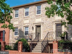 Building Photo - 1602 Beekman Pl NW