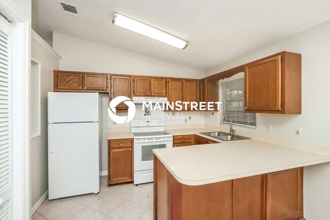 Building Photo - 3 Bedroom Pet-Friendly Home in PALM BAY, FL with Main Street Renewal