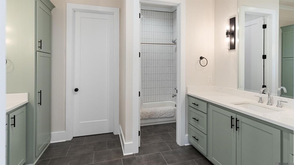 Building Photo - 2757 Chenal Ct