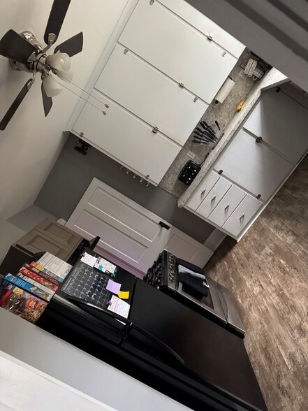Kitchen - 314 w clinton st