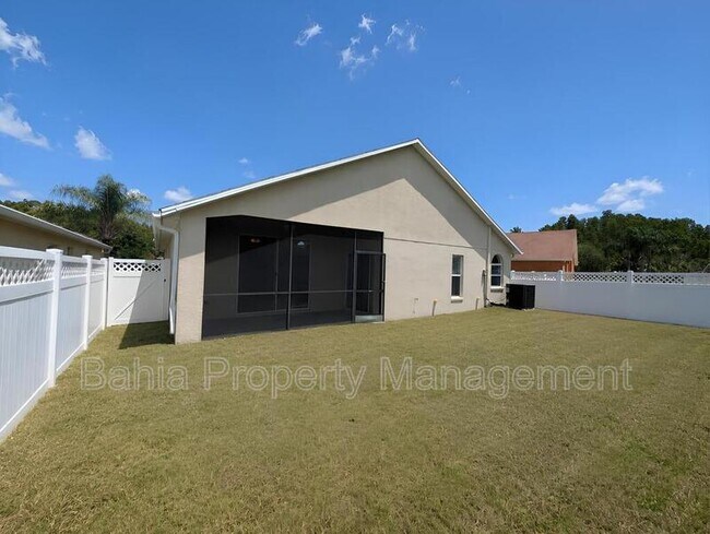 Building Photo - 31404 Philmar Ln