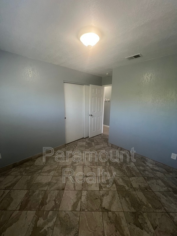 Building Photo - 974 Coral Dr