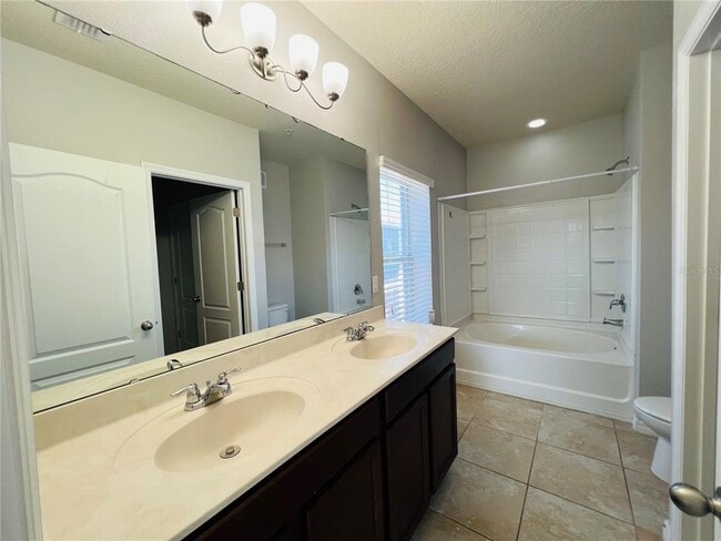 Building Photo - 6562 S Goldenrod Rd