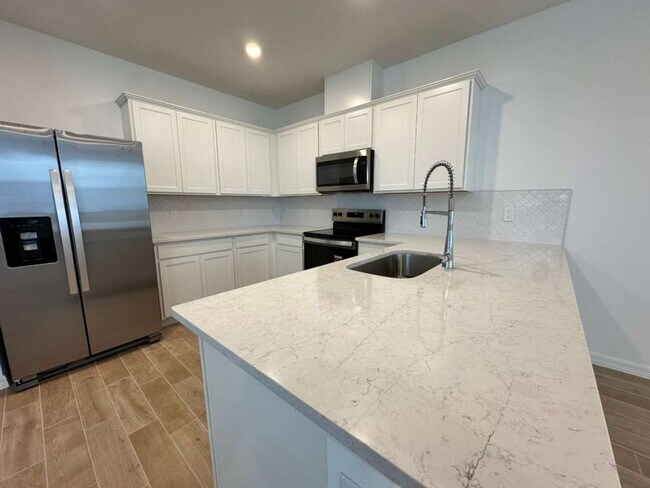 Building Photo - 4544 Orchard View Aly