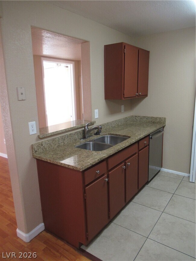 Building Photo - 2120 Ramrod Ave