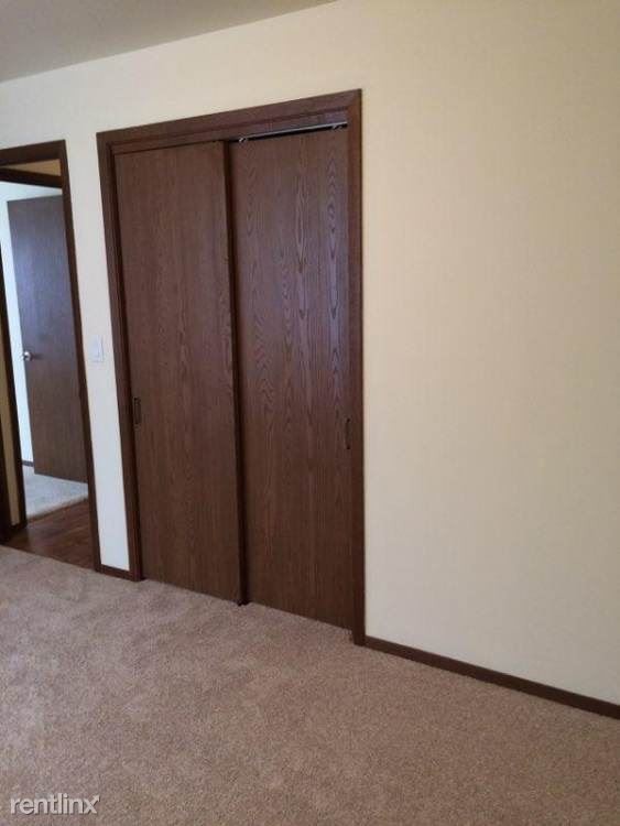 Building Photo - 1231 S 8th St